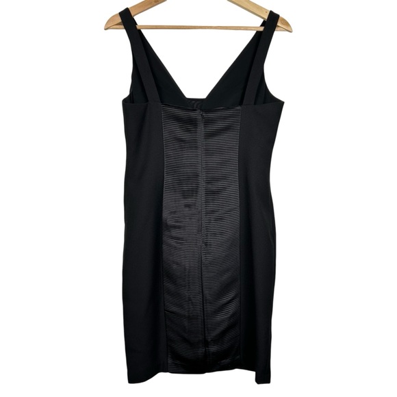 AIDAN BY AIDAN MATTOX NWT Elegant Form Fitting Mini Black Dress, Size 4 - Picture 5 of 9